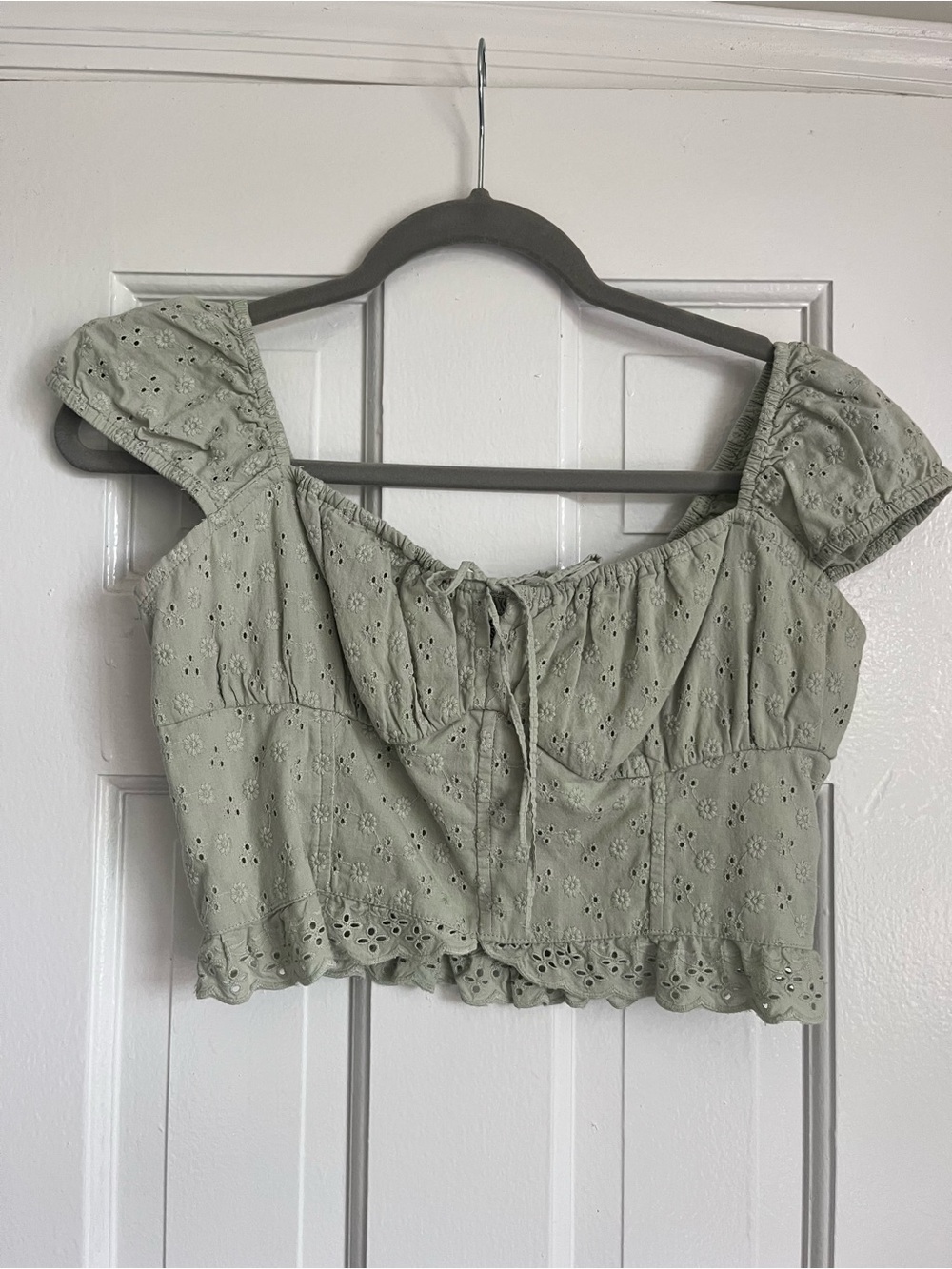 Hollister Eyelet Cropped Top โ Sage Green